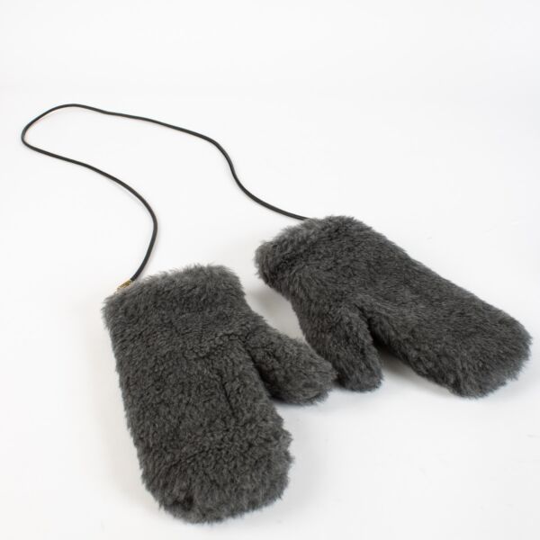 Max Mara Grey Gloves - size ML