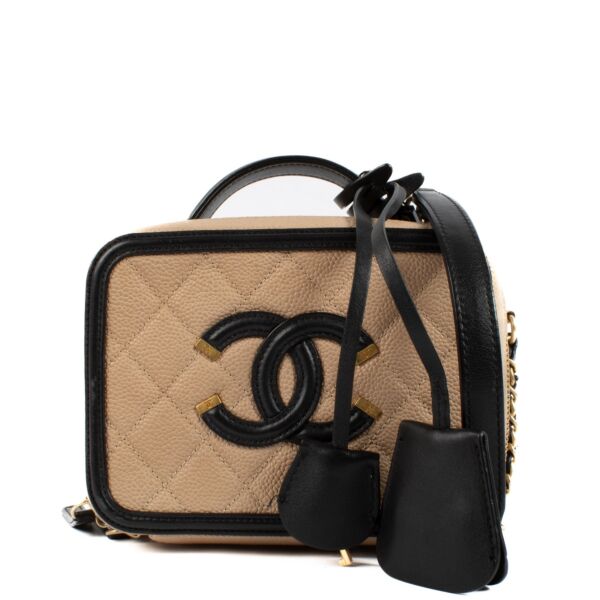 Chanel ○ Labellov ○ Buy and Sell Authentic Luxury