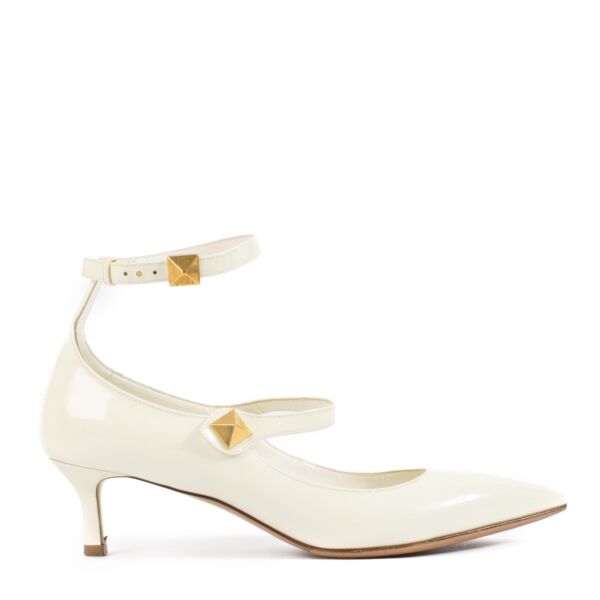 Valentino Garavani White Patent Leather Tiptoe Pumps - Size 37,5