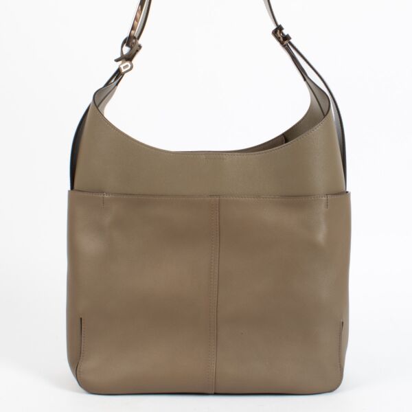 Shop the Delvaux Taupe So Cool Bag second hand on Labellov.com