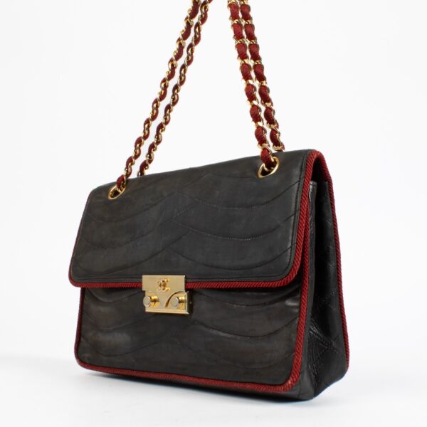 Chanel Vintage Scallop Quilted Medium Pagoda Flap Bag
