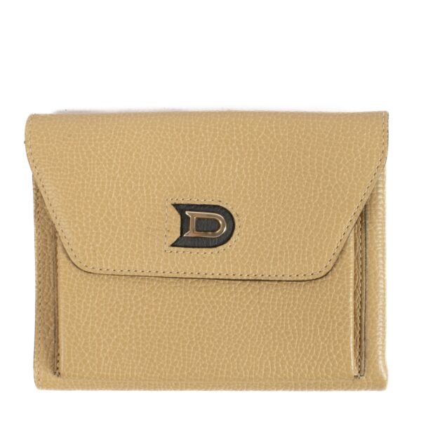 Authentic second hand Delvaux Ivoire Denise Wallet on Labellov.com 
