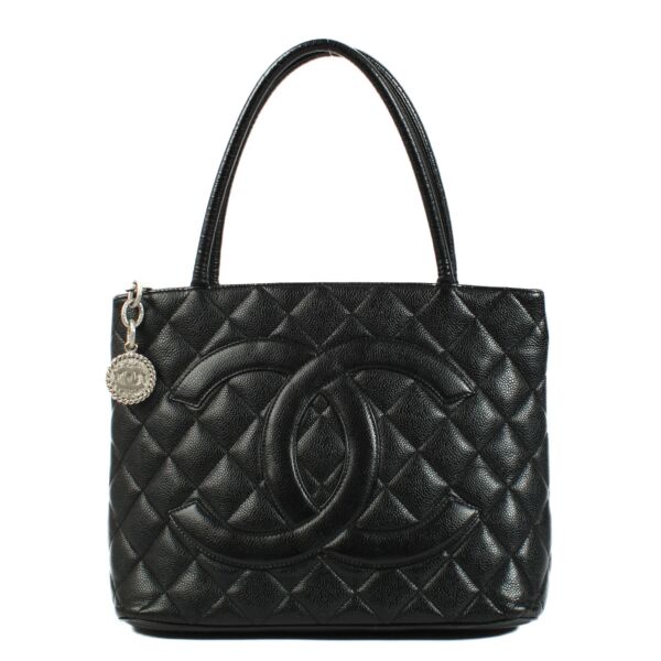Chanel ○ Labellov ○ Buy and Sell Authentic Luxury