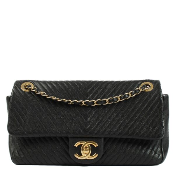Chanel ○ Labellov ○ Buy and Sell Authentic Luxury