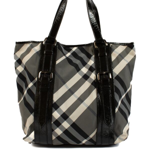 Authentic second hand Burberry Black Nylon Check on Labellov.com