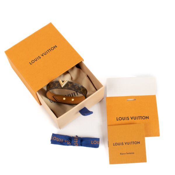 Louis Vuitton Monogram Essential V Bracelet