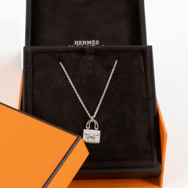 Hermès Diamonds Amulettes Constance Pendant Necklace