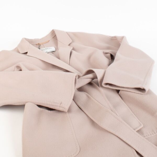 Authentic Second Hand Max Mara Pink Coat Size 40 on Labellov.com
