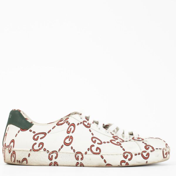 Authentic Second Hand Gucci White GG Ace Sneakers on Labellov.com
