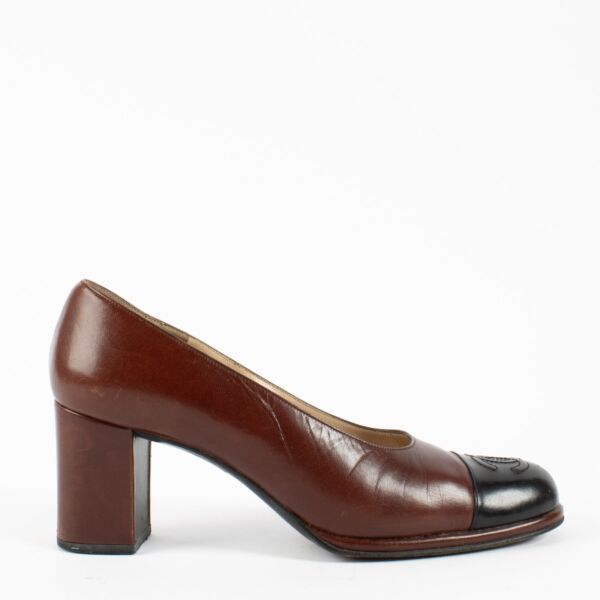 Authentic second hand Chanel Burgundy Heels - Size 37 on Labellov.com 