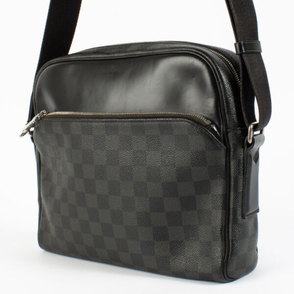 Louis Vuitton Damier Graphite Daytona Reporter MM Bag