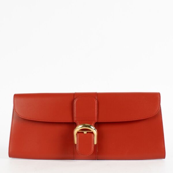 Authentic Second Hand Delvaux Red Clutch on Labellov.com
