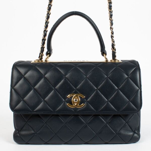 Authentic pre-loved Chanel Navy Medium Trendy CC Bag on Labellov.com