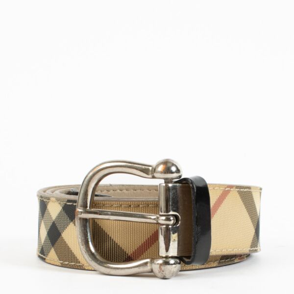 Authentic preloved Burberry belt in size 100 on Labellov.com