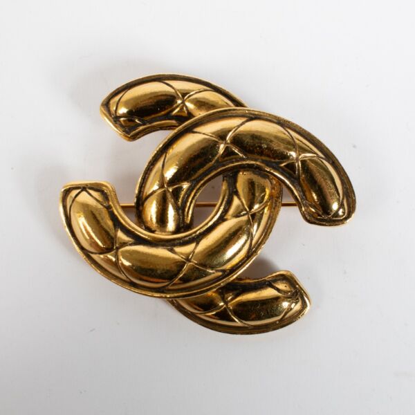 Chanel Vintage 1970s Gold Quilted CC Brooch