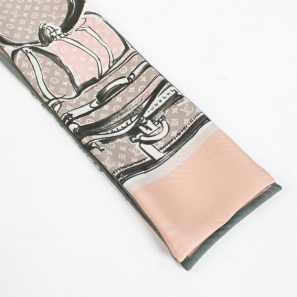 Authentic Second Hand Louis Vuitton Pink Monogram Bandeau on Labellov.com