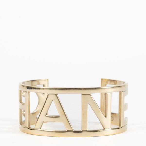 Authentic pre-loved Chanel 15S Gold Logo Bracelet on Labellov.com