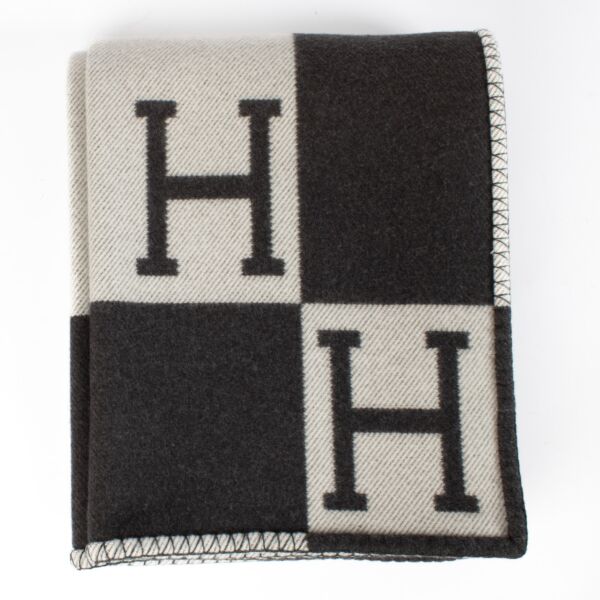 authentic preloved Hermès Avalon “Gris Foncé” Throw Blanket on Labellov.com