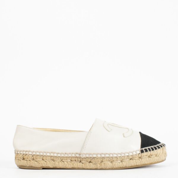 Authentic second-hand Chanel White Espadrilles Size - 39 1/2  on labellov.com