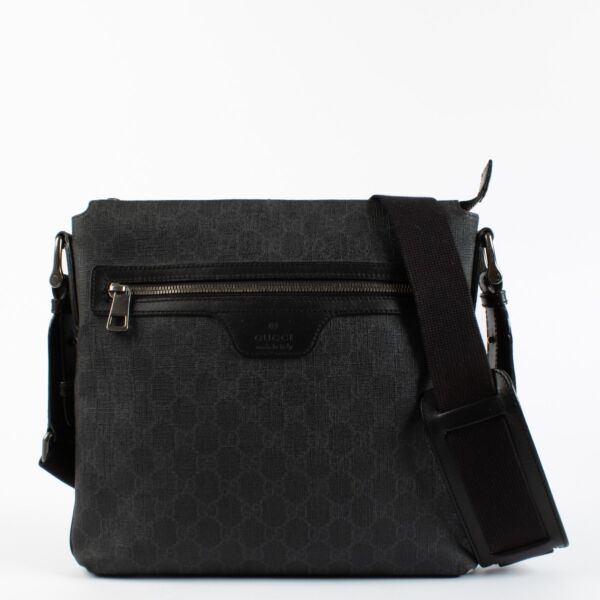 authentic preloved Gucci Black GG Supreme Messenger Bag on Labellov.com