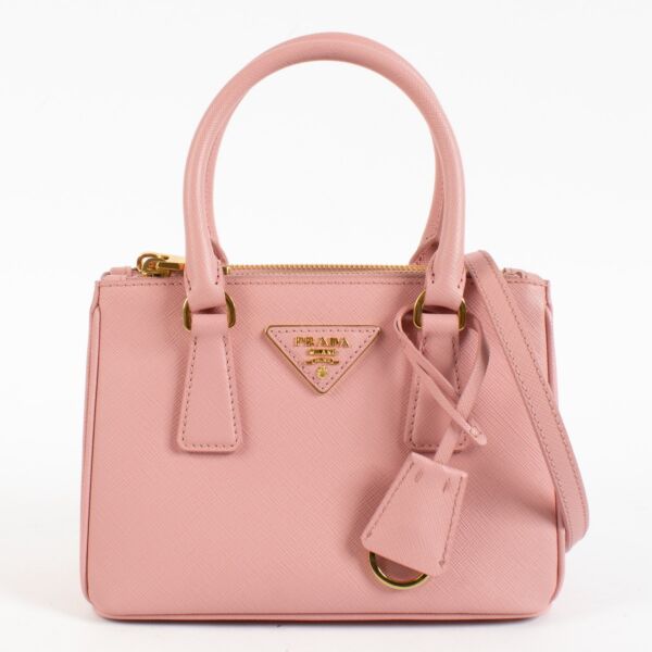 Authentic Second Hand Prada Galleria Mini Pink Saffiano on Labellov.com
