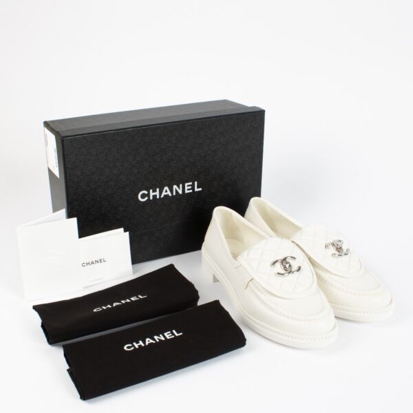 Chanel White Quilted CC Turnlock Loafers - Size 40