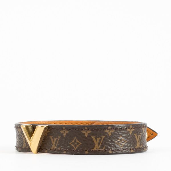 Louis Vuitton Monogram Essential V Bracelet - Size 17