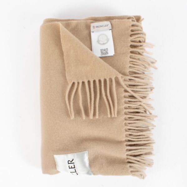 Authentic preloved Moncler Wool Felt Scarf on Labellov.com