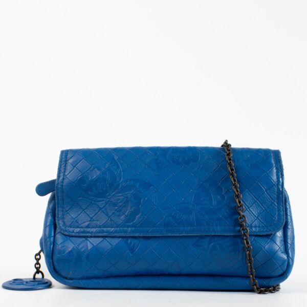 Authentic Second Hand Bottega Veneta Blue Butterfly Crossbody Bag on Labellov.com