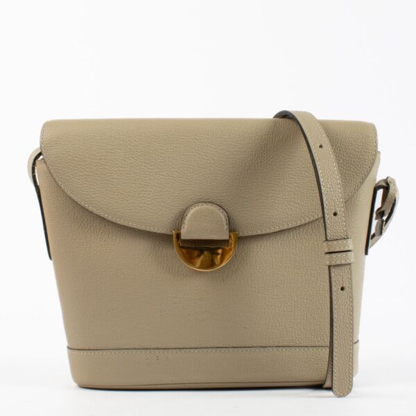 Authentic Second Hand Delvaux Beige Crossbody on Labellov.com