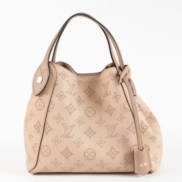 Authentic second-hand Louis Vuitton Pink Monogram Crossbody on labellov.com