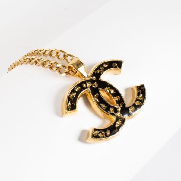 Authentic Preloved Chanel 23C Black/Gold CC Necklace on Labellov.com