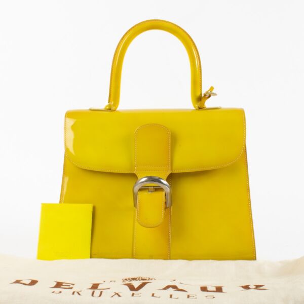 Delvaux 2001 Mode Landed Geland Fluo Yellow Vernis Brillant MM