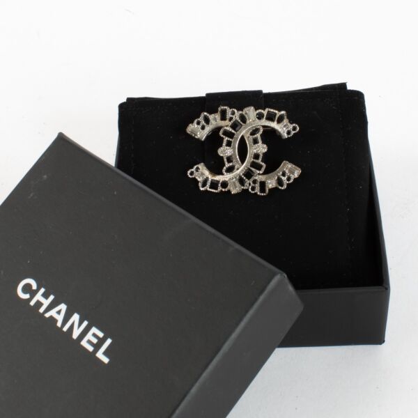 Chanel 16K Silver CC Brooch