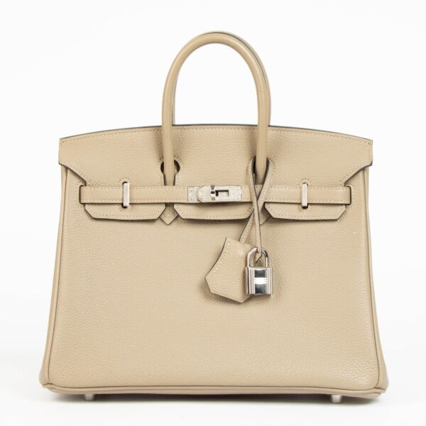 Authentic second hand Hermès Birkin 25 Gris Tourterelle Togo PHW on www.labellov.com