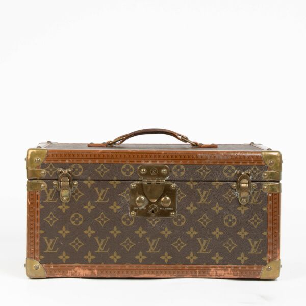 Shop this 100% authentic Louis Vuitton Monogram Boîte à Pharmacie Trunk at Labellov.com