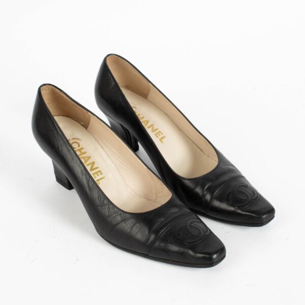 Chanel Black Leather Vintage Pumps - Size 38