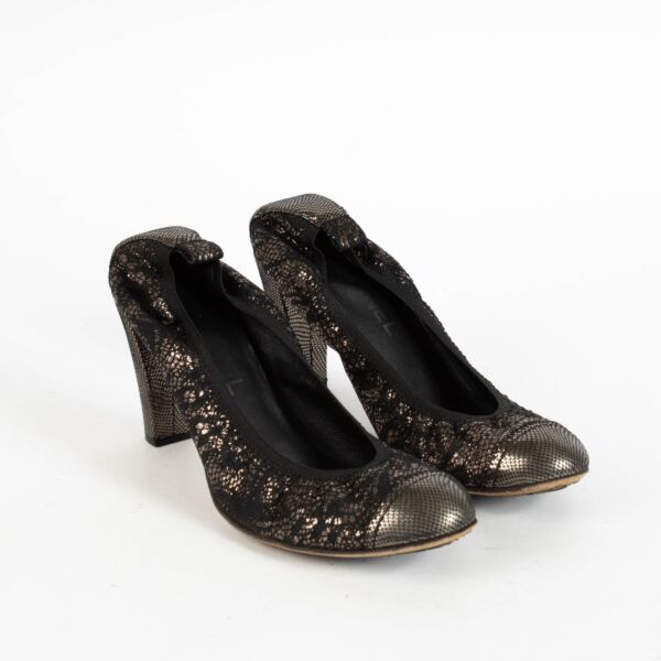 Chanel Black Glitter Pumps - Size 39