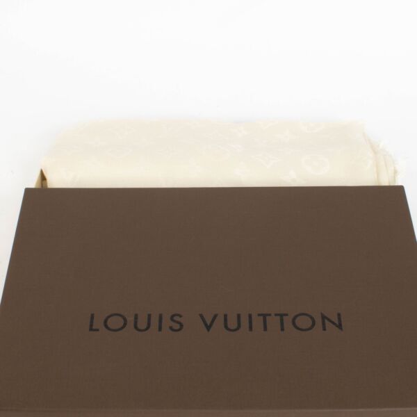 Louis Vuitton White Monogram Classic Shawl