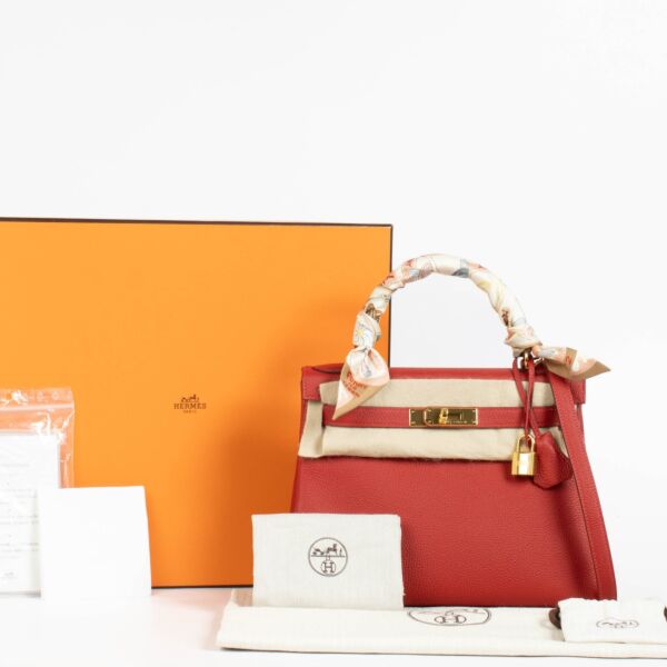 Hermès Kelly 28 Rouge Vif Togo GHW
