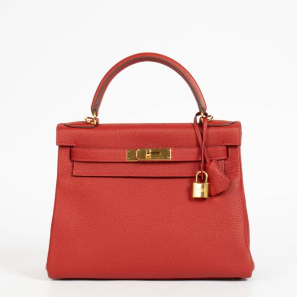 Authentic second hand vintage luxury designer Hermès Kelly 28 Rouge Vif Togo GHW