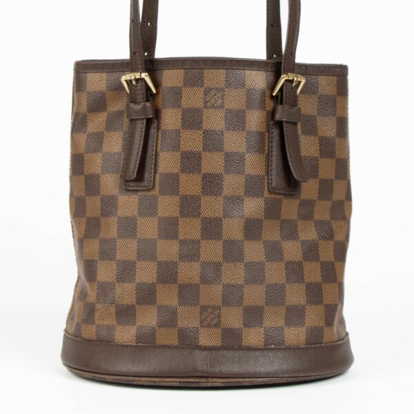 Authentic pre-loved Louis Vuitton Damier Ebene Marais Bucket Bag on Labellov.com