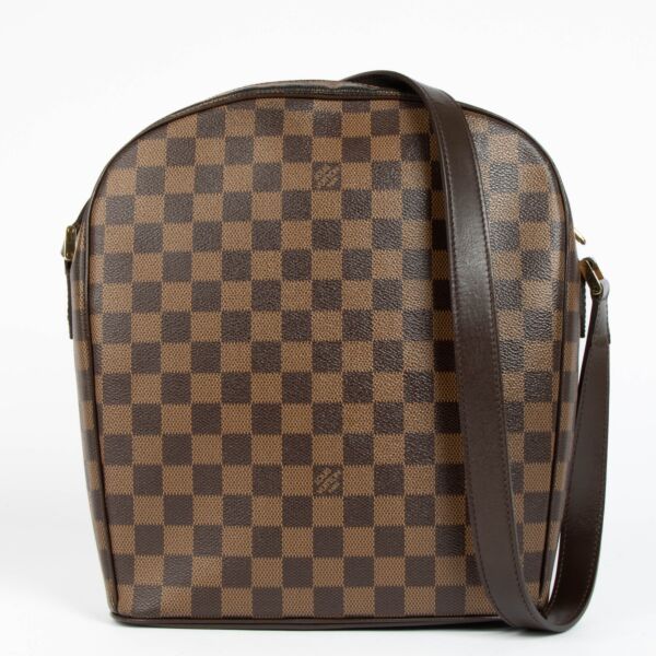 Authentic pre-loved Louis Vuitton Damier Ebene Ipanema GM Bag on Labellov.com