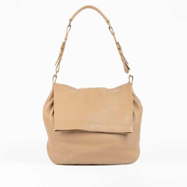 Authentic pre-loved Delvaux Beige Lambskin Leon Shoulder Bag on Labellov.com