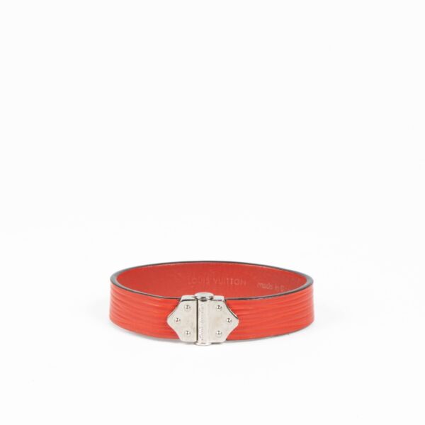 Authentic pre-loved Louis Vuitton Red Epi Leather Spirit Bracelet - Size 19 on Labellov.com