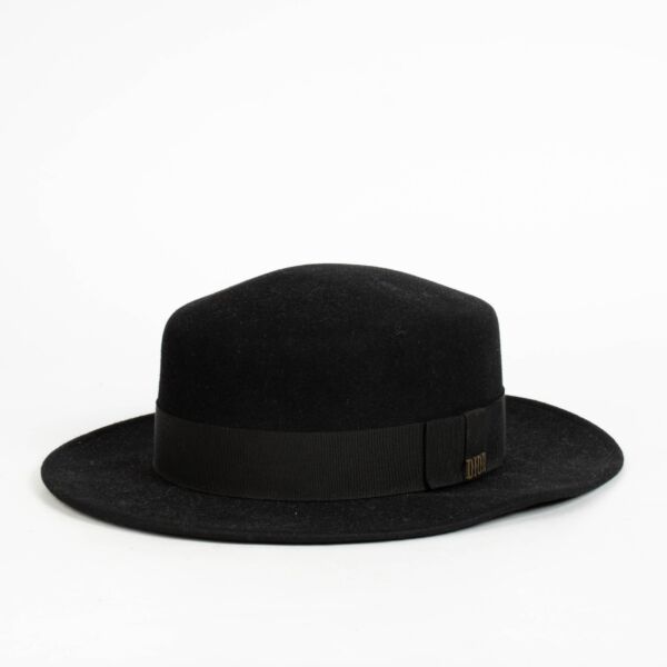 Authentic pre-loved Christian Dior Black Hat - Size 56 on Labellov.com