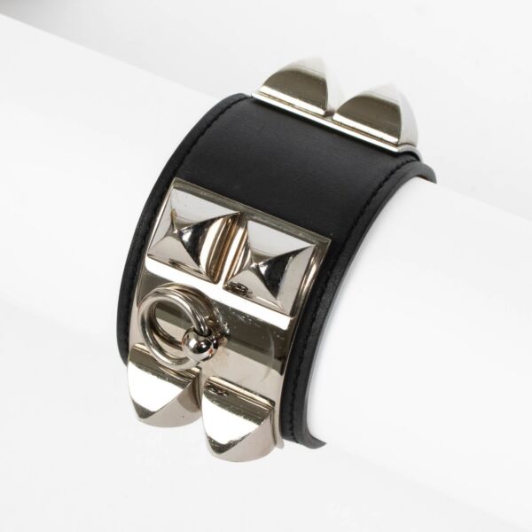 Authentic pre-loved Hermès Grey Swift Collier De Chien Bracelet on Labellov.com