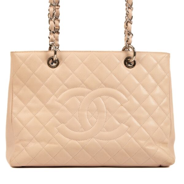 Chanel Cream Quilted Leather CC Crown Flap Bag ○ Labellov ○ Buy
