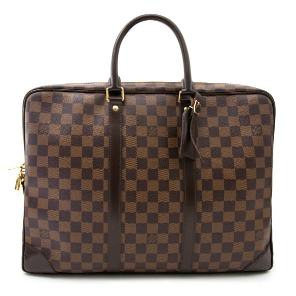 Louis Vuitton Dammier Ebene Porte-documents Voyage for sale in Labellov Antwerp or online www.labellov.com, worldwide shipping and secure shopping. 