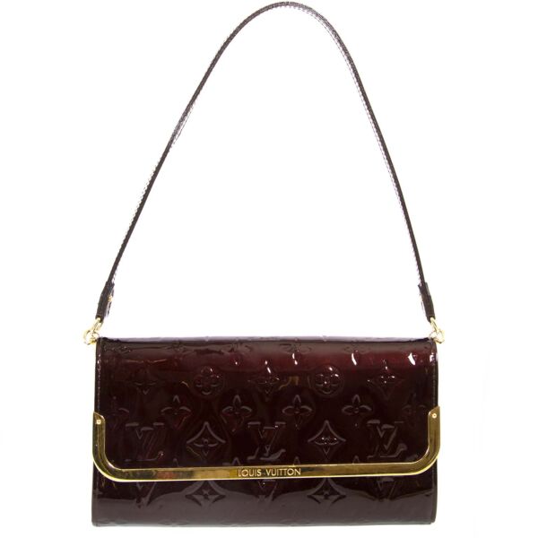 Koop authentieke tweedehands Louis Vuitton Rossmore Amarante Monogram Vernis bij labellov vintage webshop